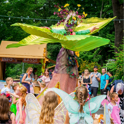 Juni: FEENFEST